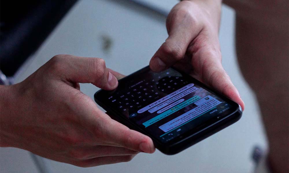 Como funciona um app espi&atilde;o para WhatsApp