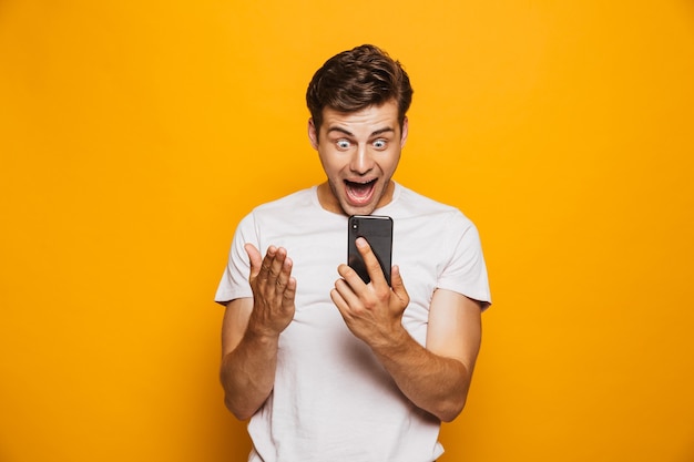 Como ver conversas do WhatsApp de outra pessoa gr&aacute;tis &agrave; dist&acirc;ncia