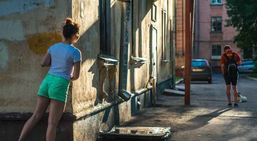 Zeichen daf&uuml;r, dass du das Handy deines Mannes &uuml;berwachen solltest