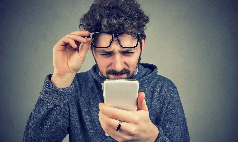 Intentar adivinar la contrase&ntilde;a del celular