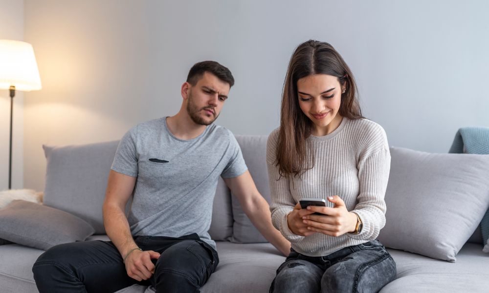 C&oacute;mo evitar que esp&iacute;en tu cuenta de WhatsApp