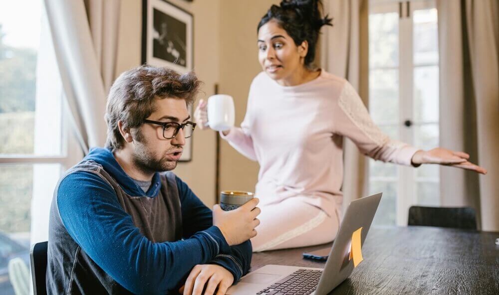 Trick questions to ask your girlfriend to see if she&rsquo;s a cheater